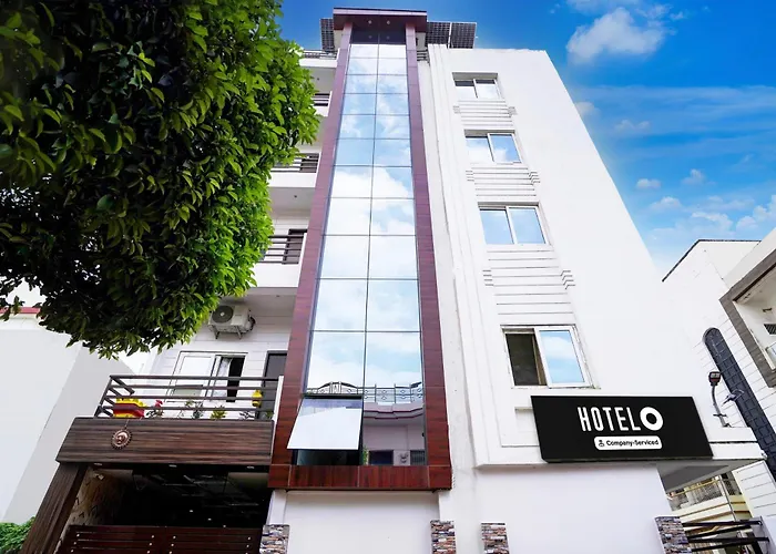 Super Hotel O Blw Kakarmatta Near Banaras Junction